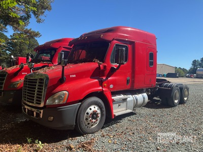 2019 Freightliner Cascadia 6x4 T/A Sleeper Truck Tractor