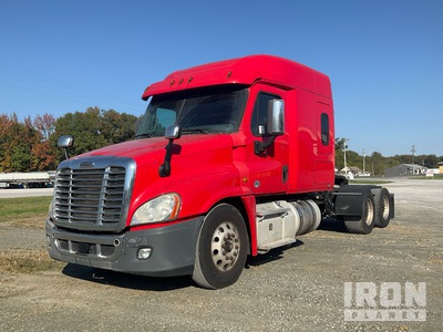 2019 Freightliner Cascadia 125 6x4 Sleeper Truck Tractor
