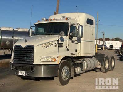 2018 Mack CXU613 6x4 Sleeper Truck Tractor