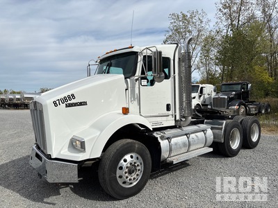 2013 Kenworth T8 Series 6x4 T/A Day Cab Truck Tractor