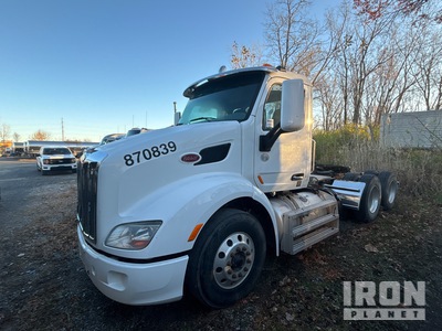 2015 Peterbilt 579 6x4 T/A Day Cab Truck Tractor