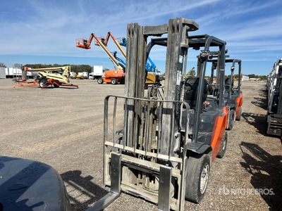 2020 Toyota 8FGU25 4500 lb Pneumatic Tire Forklift