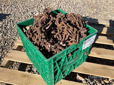Quantity of Tire Chains Divers