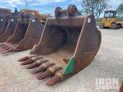 Esco  72 in Excavator Bucket - Fits Komatsu PC 600