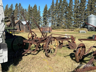 5 ft 4 Bottom Breaking Plow