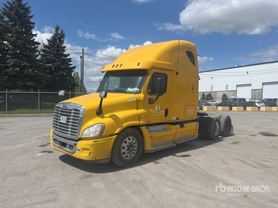 2011 Freightliner Cascadia 125 6x4 T/A Sleeper Truck Tractor
