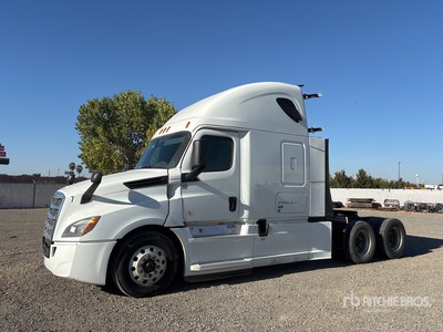 2019 Freightliner Cascadia 126 6x4 T/A Sleeper Truck Tractor