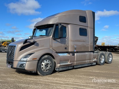 2023 Volvo VNL860 6x4 T/A Sleeper Truck Tractor