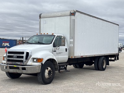 2005 Ford F-650 4x2 Van Truck
