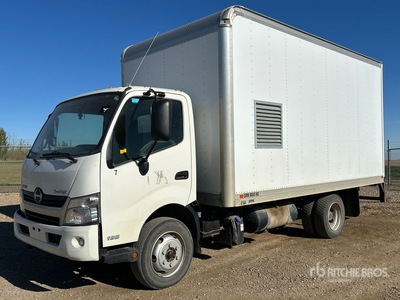 2013 Hino 195 4x2 Spray Foam Furgonetka