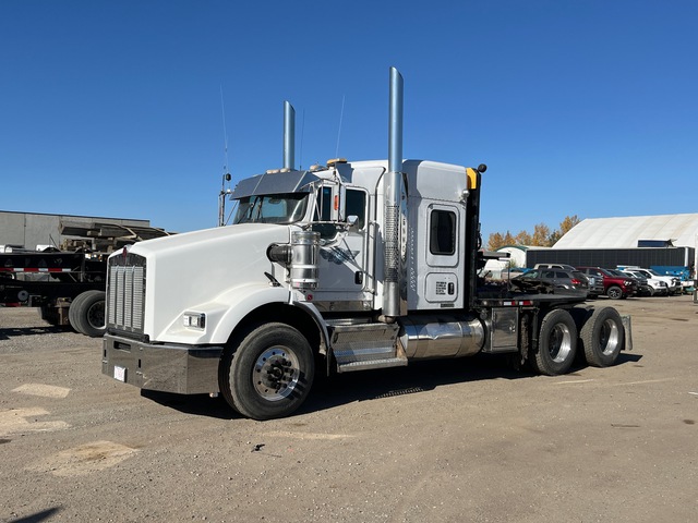 2013 Kenworth T800 6x4 Sleeper Winch Truck