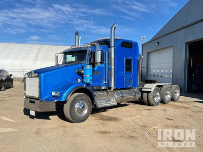 2016 Kenworth T800 8x6 Tri/A Sleeper Truck Tractor