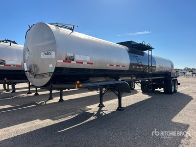 1999 Etnyre Semi Trailer 6750 gal T/A Przyczepa cysterna