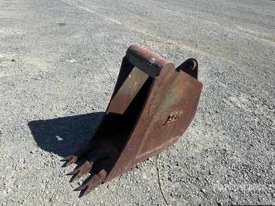 12 in Q/C Digging Backhoe Rear Bucket