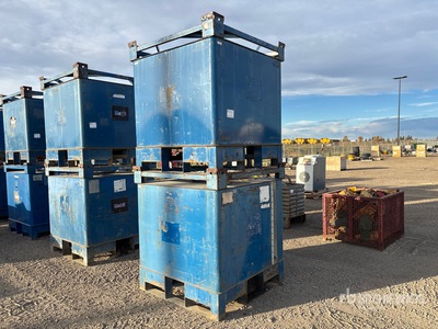 Quantity of (2) Hawman 1200 L Steel Hydraulic Tanque