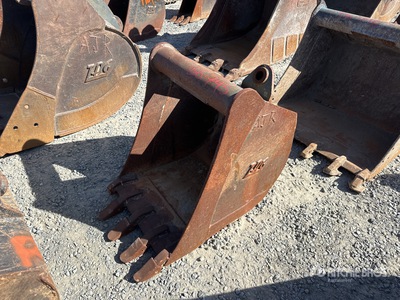 23 in Digging Backhoe Rear Bucket