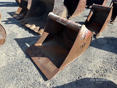 34 in Q/C Digging Backhoe Rear Bucket