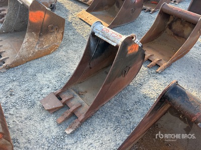 16 in Backhoe Rear Bucket