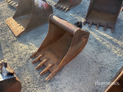 22 in Backhoe Rear Bucket
