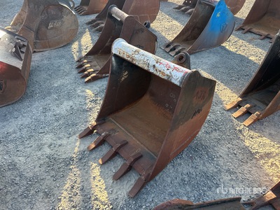 29 in Backhoe Rear Bucket