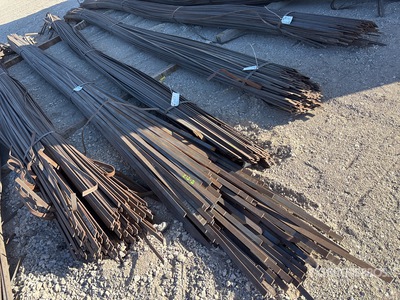 Quantity of (3) Bundles of 1 in x 1875 x 24 Flat Bar معادن متنوعة