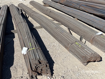 Quantity of (2) Bundles Of 1 1/4 in x 1/4 in x 20 ft A-36 2.0T ASTM A6/36 Flat Bars معادن متنوعة