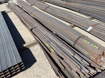 Quantity of (2) Bundles Of Flat Bar معادن متنوعة