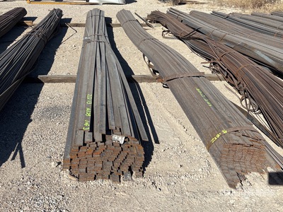 Quantity of (3) Bundles of 1.250 in x 20 ft Flat Bars معادن متنوعة