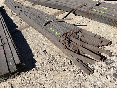 Quantity of (1) Bundle Of 1.25 in x .1875 x 20 ft Flat Bars معادن متنوعة