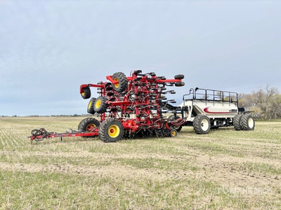 2015 Bourgault 3320PHD XTC 66 ft Sembradora Neumática Combinada