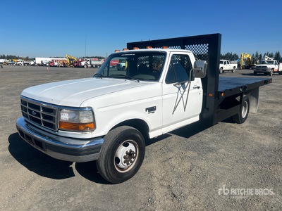 1997 Ford F-350 XL 4x2 Flatbed Truck