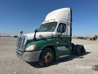 2016 Freightliner Cascadia 125 4x2 Cabeza Tractora Cabina Corta