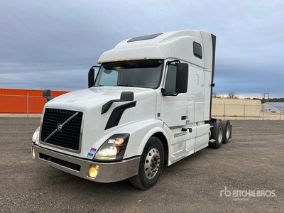2018 Volvo VNL 6x4 Cabina con cuccetta per trattore stradale