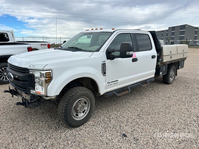 2019 Ford F-350 XL 4x4 Crew Cab Platte vrachtwagen (Inoperable)