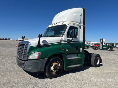 2016 Freightliner Cascadia 125 4x2 تراكتور شاحنة (أحادي المحور)