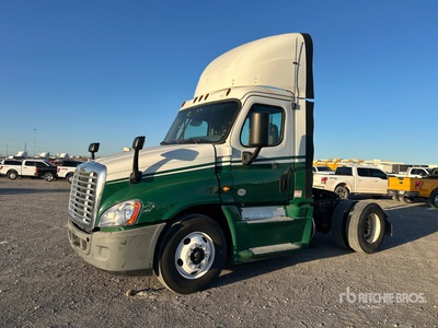 2017 Freightliner Cascadia 125 4x2 تراكتور شاحنة (أحادي المحور)