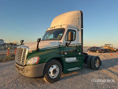 2016 Freightliner Cascadia 125 4x2 Cabeza Tractora Cabina Corta
