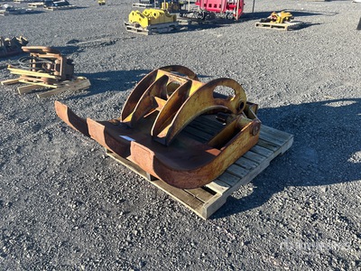 37.5 in Excavator Grapple