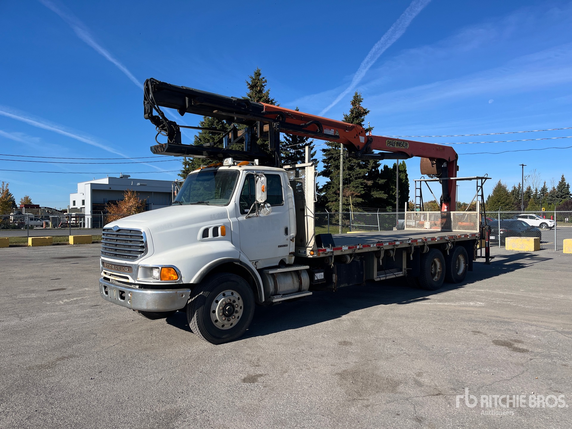 2002 Sterling L9500 Boom Truck