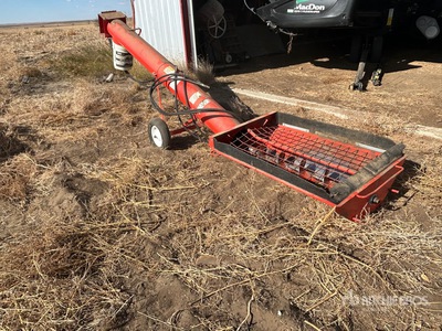 Westfield 10 in x 9 ft Transfer Grain Auger