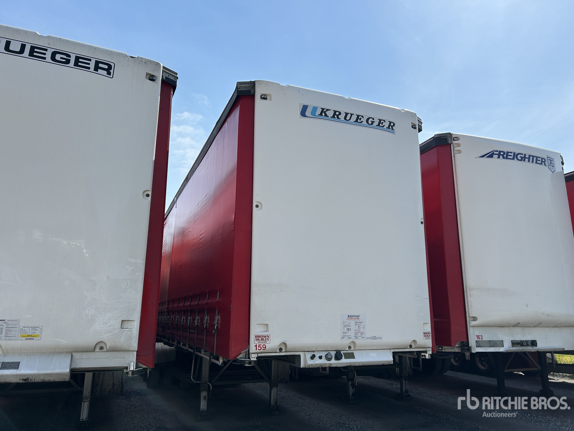 2021 Krueger Tri/A B-Double Lead Curtain Side Trailer