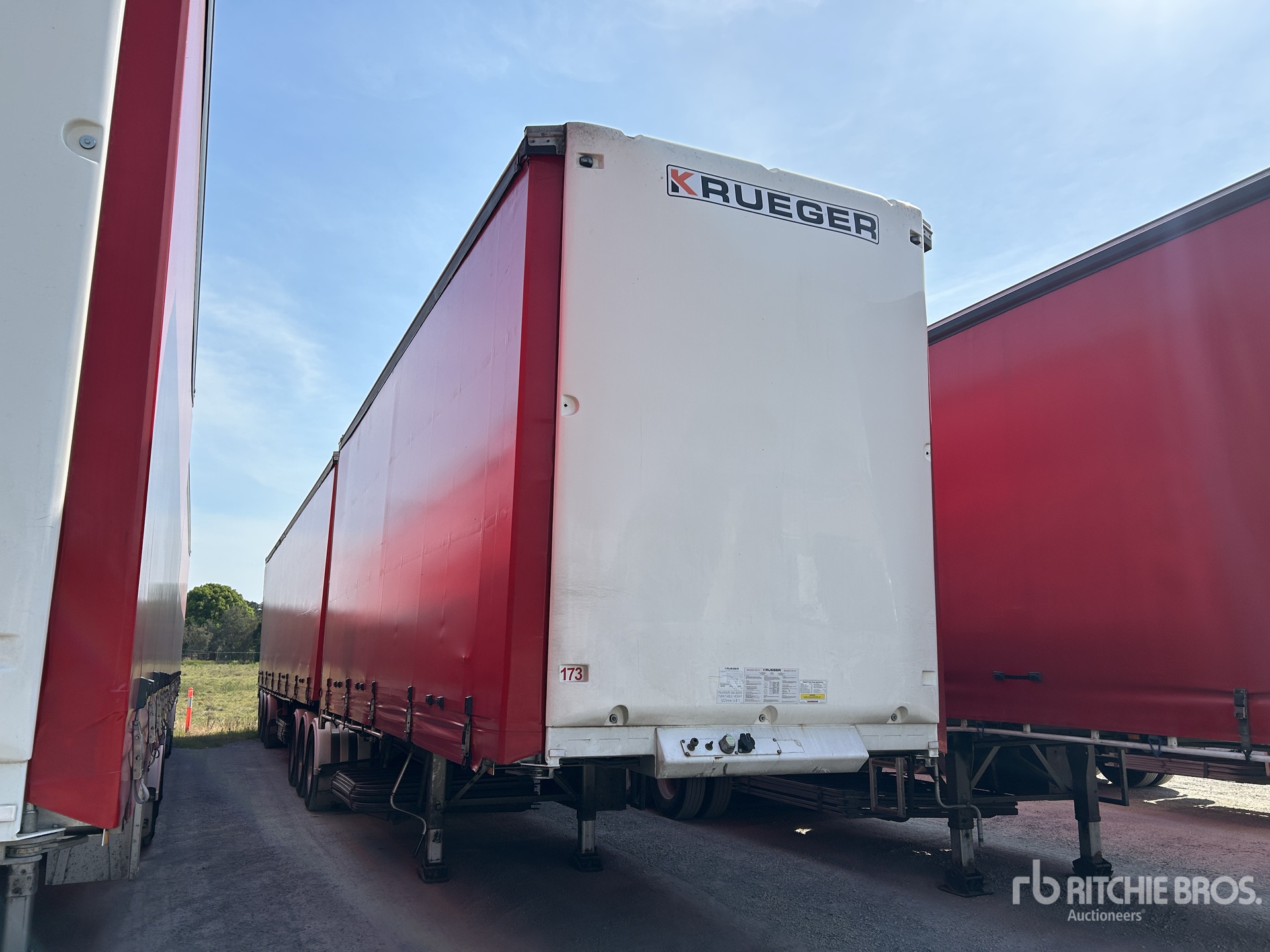 2023 Krueger Tri/A B-Double Lead カーテンサイドトレーラー
