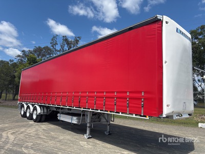 2021 Krueger 13.4 m Tri/A Curtain Side Trailer