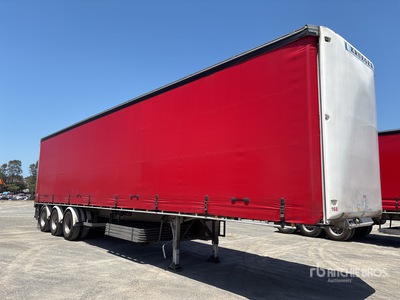 2022 Krueger 13.4 m Tri/A カーテンサイドトレーラー