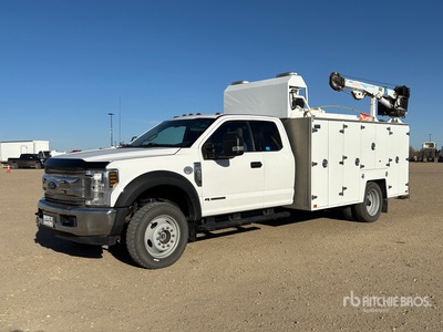 2019 Ford F-550 4x4 Extended Cab Service Truck