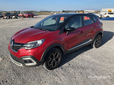 2022 Renault Captur Iconic Camioneta / Vehiculo todoterreno
