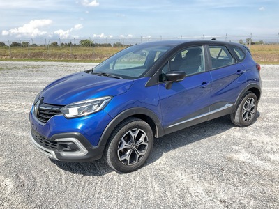 2022 Renault Captur Iconic 2WD Camioneta / SUV