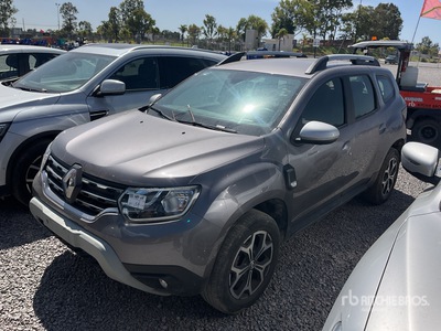 2023 Renault Duster Iconic Camioneta / SUV