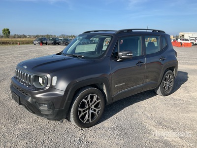 2023 Jeep Renegade Latitude Camioneta / SUV