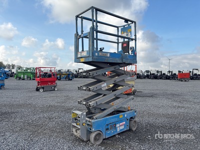 2014 Genie GS-1932 Electric 8M Scissor Lift
